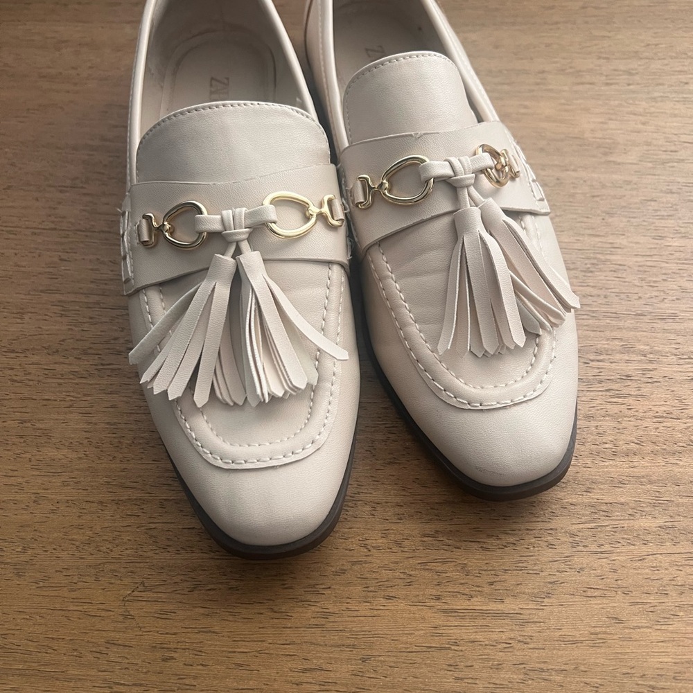 Zara Cream Flats with Tassel and Horsebit Detail